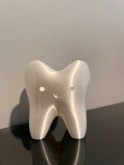 Crying tooth planter